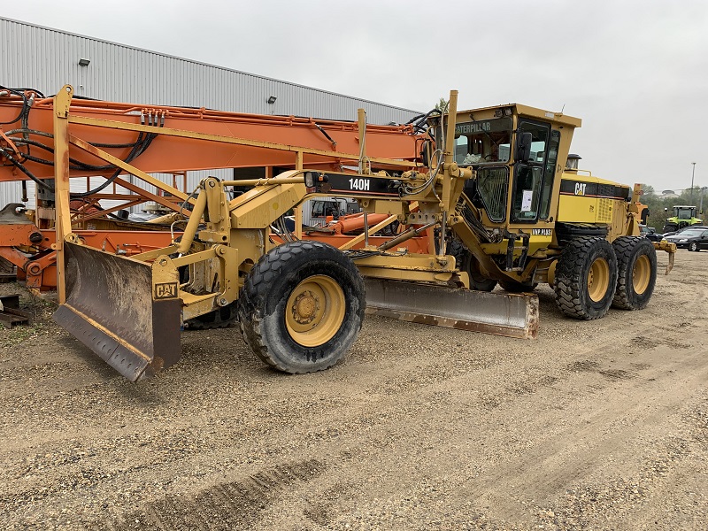 CAT 140 H (2)