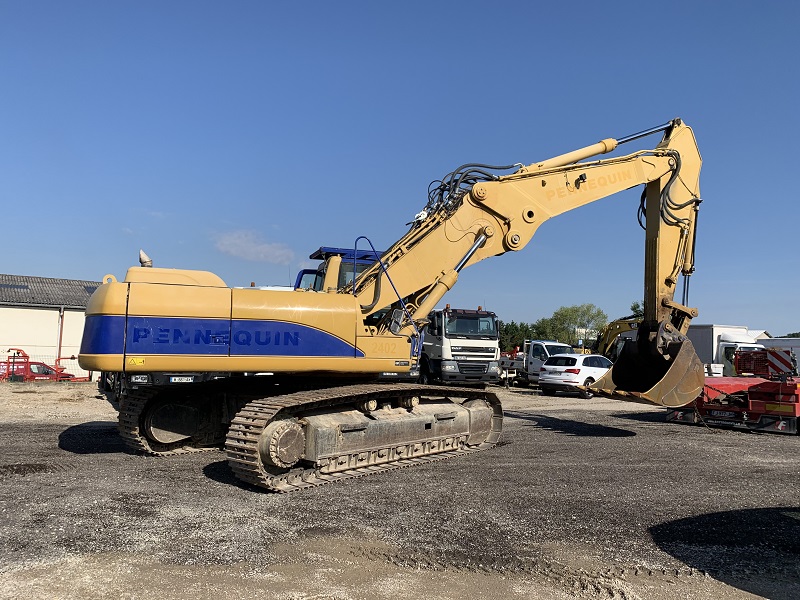 PC CAT 330CL HVG (9)