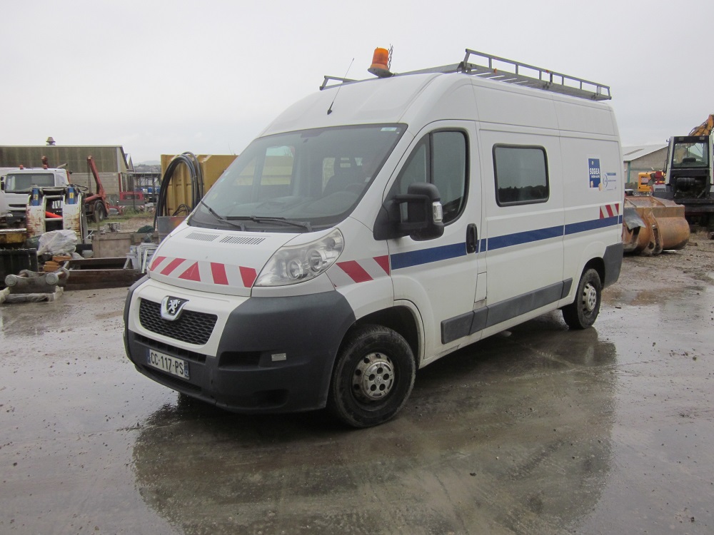 PEUGEOT BOXER 7 places (1)